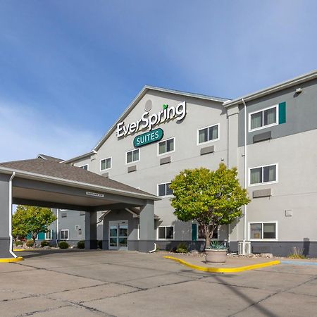 Everspring Suites Bismarck Esterno foto