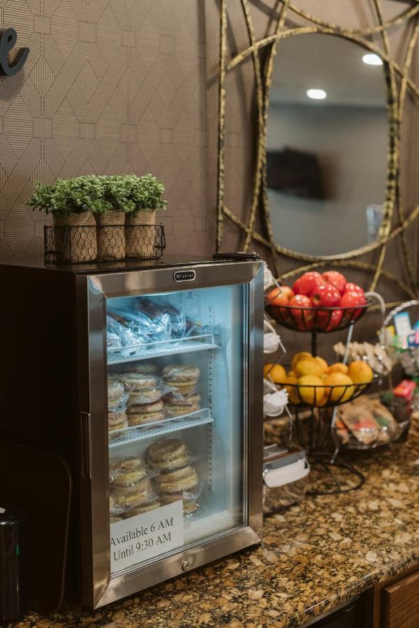 Everspring Suites Bismarck Esterno foto