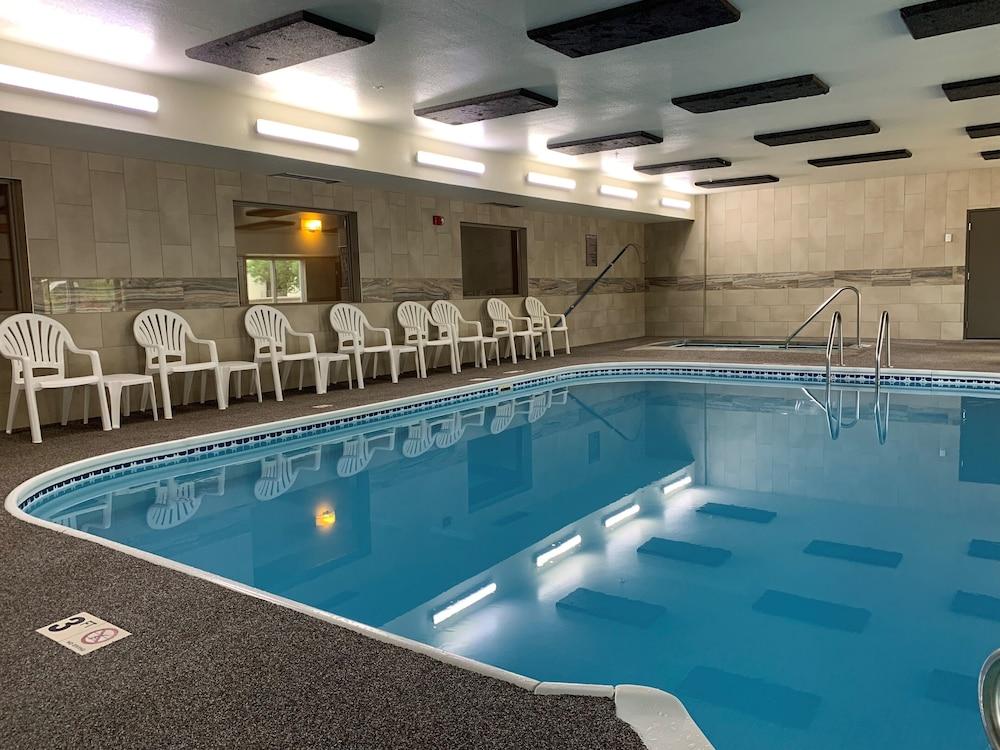Everspring Suites Bismarck Esterno foto